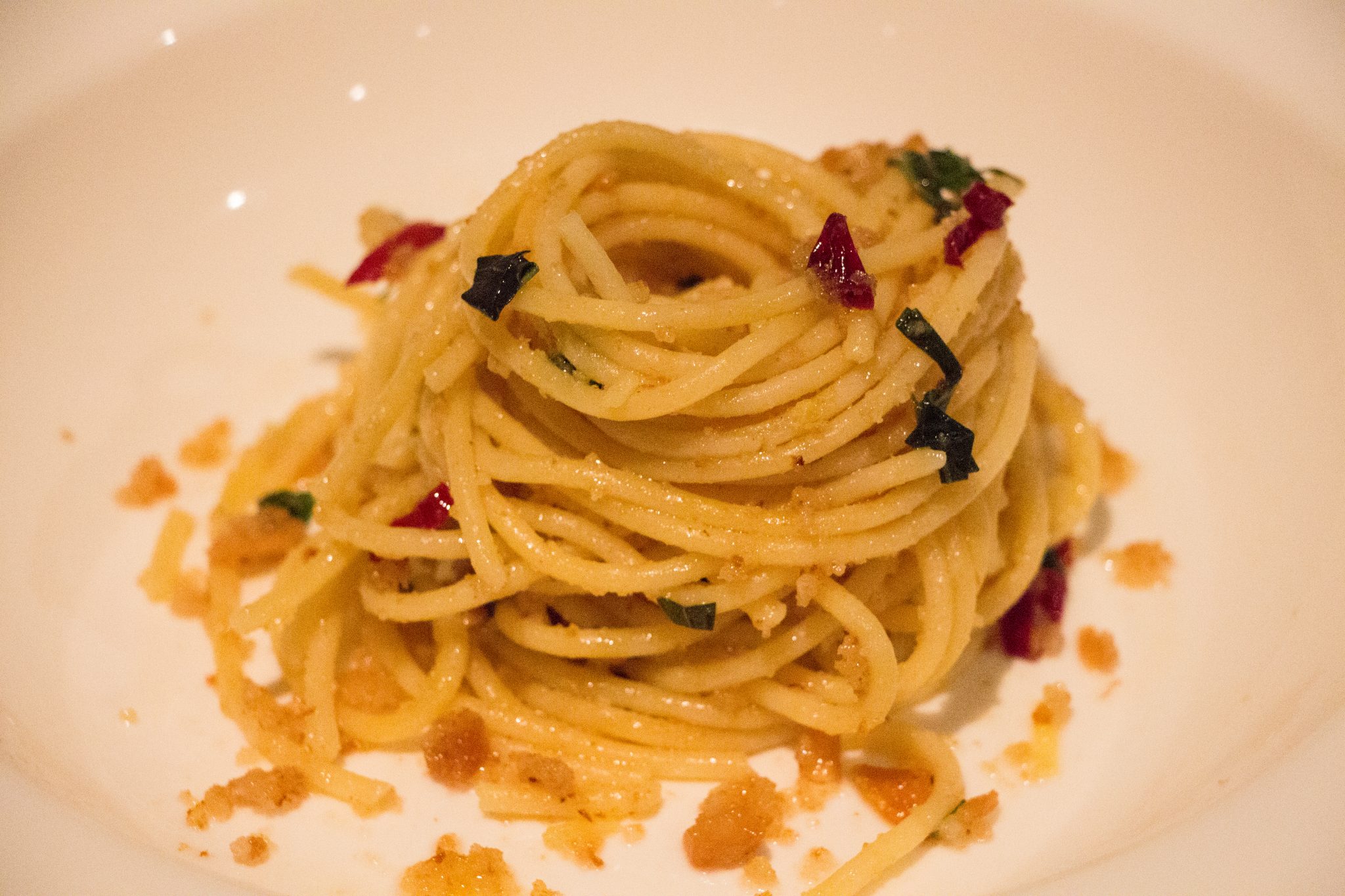 Spaghetti Olio, Aglio, Pepperoncino e Pangrattato - Liliana Battle